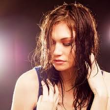 Karla Reilly's Instagram, Twitter & Facebook