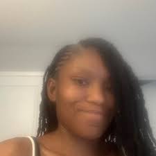 Sandra Strogen's Instagram, Twitter & Facebook