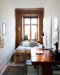 Membuat kamar tidur yang nyaman tidak harus dengan biaya yang mahal, anda bisa mencoba konsep lesehan yang juga memiliki penampilan yang tidak alah cantik dengan desain yang. Desain Kamar Tidur Minimalis Ukuran 3x4 Sederhana Low Budget