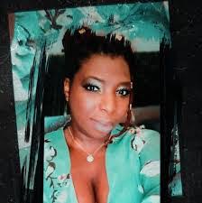 Stephanie Cluck's Instagram, Twitter & Facebook