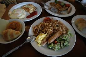 Kami senantiasa berusaha untuk memenuhi ekspektasi setiap klien dengan kualitas pelayanan yang tentunya tidak diragukan. Foto Makanan Saat Breakfast Pada 21 Desember 2017 Picture Of Maharani Beach Hotel Kuta Tripadvisor