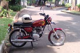 Generasi selanjutnya yang juga sangat laris adalah honda cb k5 yang. Honda Cb100 K5 Generasi Penyempurna Cb100
