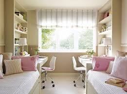 детская комната для двоих детей фото и варианты планировки Stol Dlya Dvoih Vozle Okna Detskaya Komnata Forum O Stroitelstve Remonte I Dizajne Interera Interery Spalni Dizajn Detskoj Komnaty Planirovki Spalni