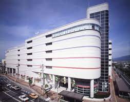 ヘアーサロン ソシエ 近鉄橿原店のページ アクセス：近鉄「大和八木」駅より徒歩4分 受付時間：【パーマ・カラー】10:00～17:30 【カット】10:00～18:30 定休日：不定休 三越伊勢丹グループの株式会社ソシエ・ワールドが展開する美容室、ソシエヘアー。 è¿'é‰„ç™¾è²¨åº—æ©¿åŽŸåº— å¥ˆè‰¯çœŒ ã®æƒ…å ± ã‚¦ã‚©ãƒ¼ã‚«ãƒ¼ãƒ—ãƒ©ã‚¹