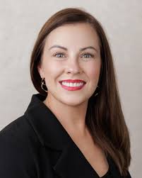 This lovely lady is Shauna Gallagher-Todd! Shauna has spent over a decade  working in mental health settings and has expertise in treating symptoms  associated with anxiety, depression, grief and trauma! She feels