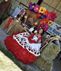 Suzanne barbezat is a freelance writer specializing in mexican travel, culture, and food. 59 Ideas Dress Quinceanera Mexican Quince Quinceanera Themes Quinceanera Decorations Mexican Quinceanera Dresses