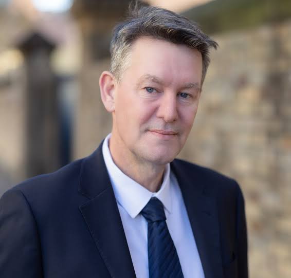 A/Prof Richard Parkinson | Spine Surgeon Sydney