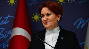 Küçük ortağının, bundan haberi var mı sayın erdoğan. Meral Aksener Den Mahkemenin Umit Ozdag Kararina Manidar Gonderme