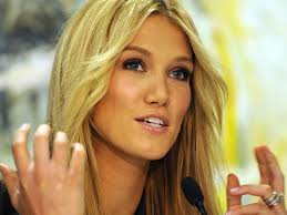 Home and Away stars rally for brave Tessa