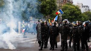 Un 1er mai dans l'unité, pour les revendications, contre la remise en cause des conquêtes sociales, pour le progrès social, la paix, la solidarité internationale ! 1er Mai Entre 164 400 Et 310 000 Manifestants En France Des Tensions A Paris Defiles Dans Le Calme En Regions