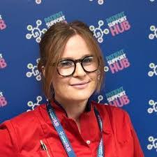 Amy Digby's Instagram, Twitter & Facebook