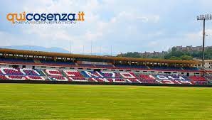 Lo stadio comunale di cosenza sorge in contrada san vito, sulla riva destra del torrente campagnano, su il 1° novembre 1967, lo stadio san vito ospita la nazionale italiana di calcio. L Appello Del Cosenza Calcio Riaprire Lo Stadio Marulla Ai Tifosi Quicosenza It