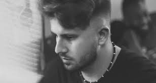 Electric Guitar in Los Angeles