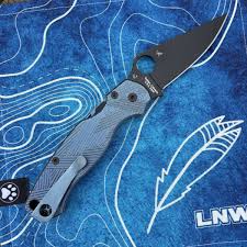 Spyderco Paramilitary 2(PM2) Sky Blue Metallic Samurai Titanium Scales  Black S45V MOD Knife