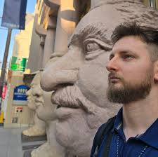 What are the best esim or tourist sim options for travelers in Thailand?