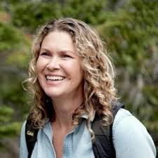 Amazon.com.au: Thiago and Elisa Davidson: books, biography, latest update