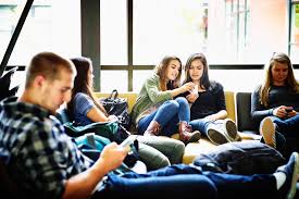 School cell phone bans have hit most states. Not everyone is on board. |  Alabama Reflector