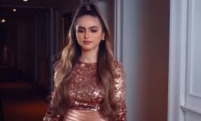 مر أشهر على بدء مشكلة حلا الترك ووالدها مع أمها منى السابر بسبب مبالغ مالية. Ø­Ù„Ø¢ Ø§Ù„ØªØ±Ùƒ Hala Alturk Twitter