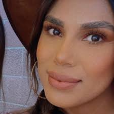 Candy Guzman's Instagram, Twitter & Facebook