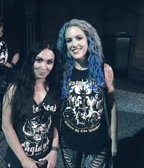 Смотрите видео alissa fashionland онлайн. Here You See Not Just Another Case Of Alissa White Gluz Facebook