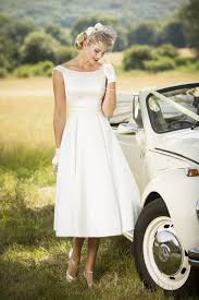 If you are about to wed this summer, and our dresses are customizable and so you should share your measurements. Harriet Brighton Belle Calf Length Vintage Wedding Dress