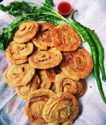 Crunchy Lachcha Mathri Recipe By Anjali Anil Jain Recipe In 2020 Mathri Recipe Tea Time Snacks Recipes