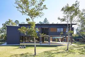 Montessori School Caboolture By Towill Design Group Stramit Speed Deck Ultra And Stramit Corrugated Color Architecture Australian Design Education Architecture