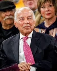 I believed ... everybody was important': Norman Francis' life, impact at  Xavier are topic of film