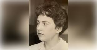 Esther Frances's Instagram, Twitter & Facebook