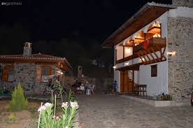 Kobalt mavisinin diğer isimleri parliament ve gece mavisi. Dis Cephe Boya Ve Kaplama Ornekleri Ev Gezmesi