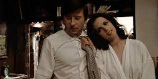 This is a drama movie directed by sushrut jain. The Tenant Kino Peli Gif Find On Gifer