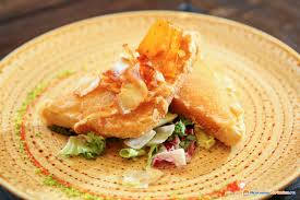 Vremea.net iti prezinta prognoza meteo pe ore pentru temperatura, precipitatii, vant, umiditate, presiune la nivel de zi, prognoza meteo este impartita pe intervale orare (din 3 in 3 ore) si contine urmatorii parametri meteorologici: Vremea Predeal Maine Palace Sinaia Contact