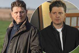Copyright © 2020 apple inc. Where Emmerdale Fans Recognise Paul From As Actor Reece Dinsdale S Soap Past Exposed Irish Mirror Online