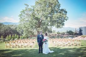 Oak Glen Mile High Oaks Wedding Venue Outdoor Ceremony Reception Oakglen O Outdoor Wedding Venues California California Outdoor California Outdoor Wedding