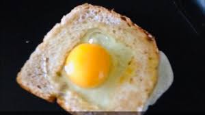 Oeuf Dans Son Nid De Pain De Mie Youtube