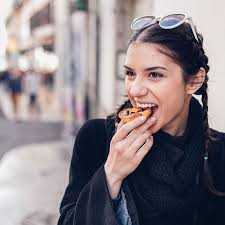 What Happens to Your Body When You Stop Eating Distracted