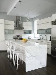 White Kitchen Countertops With Brown Cabinets This For All Kuchen Design Moderne Kuche Kuchen Design Ideen
