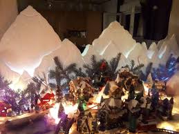 Pour finir, nous allons partager avec vous notre idée favorite de fabriquer un village de noël en carton. Tutos De Montagne Pour Village De Noel Chez Nounoute Cies