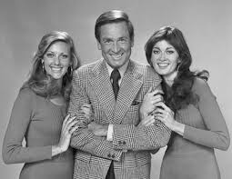 Original Host Of The Price Is Right Cbs Version Bob Barker With The Original Barker S Beauties Janice Pennington Ani Game Show American Games Price Is Right