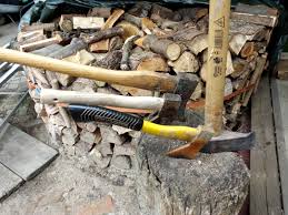 Besonders zu anfang, wenn man noch keine gute. Axt Und Spaltkeil Fur Den Garten Gartenbob De Der Garten Ratgeber