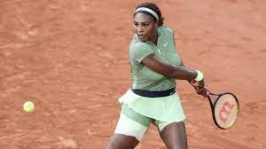 Serena williams has won the french open singles title three times, in 2002, 2013 and 2015. Serena Williams Bei Den French Open Qualen Mit Leidenschaft Sport Sz De