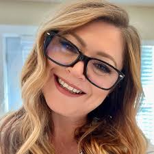 I have never seen an episode of The Traitors. What do I need to know before  starting S4!?