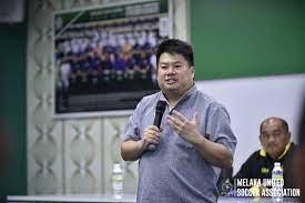 Yang berhormat damian yeo appreciated the need for continuous support towards providing education to the young as yb damian was once in the situation where education was not easily accessible. Damian Yeo Diumum Secara Rasmi Sebagai Presiden Di Kongres Musa Ke 64