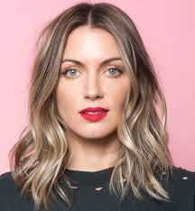 Can you believe that hairstyles for long thin hair like loose locks, braids or ponytails can still be enviously chunky? 9 Best Hairstyles For Thin Face With Images Styles At Life