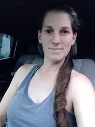 What does ring worm look like in goats and how do you treat it?