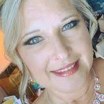 Debbie Setter's Instagram, Twitter & Facebook