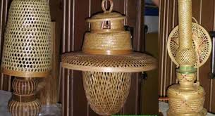 Model lampu ini banyak digemari dan dipasang di area taman. Usaha Kerajinan Bambu Indonesia Diminati Pasar Dunia