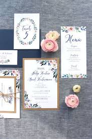 Rustikale Blumige Hochzeitseinladung Fur Eine Hochzeit In Blau Rosa Karte Hochzeit Hochzeitskarten Hochzeitseinladung