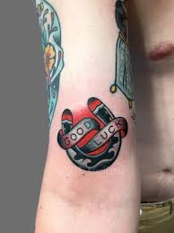 I l tvedes vej 3a 3000 helsingør +45 4920 2770 art@royaltattoo.com cvr: Good Luck Royal Tattoo