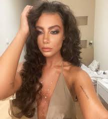 A mellékelt tóth andi dal úgy érzem végig fogja kísérni az egész előttem álló szemesztert. Toth Andi Andee Photos Facebook